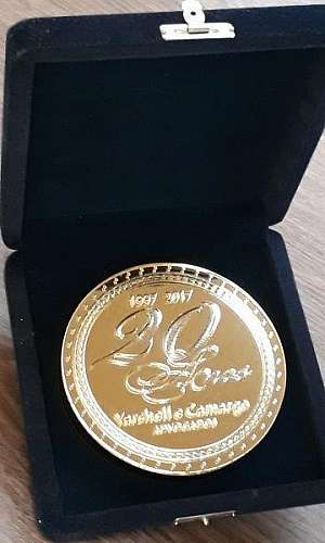 Placa de homenagem em acrílico preço Placa de homenagem em acrílico preço